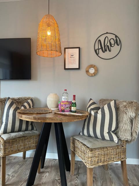 Fewo Schröder - Ahoi - Strandkorb am Meer - inklusive Bettwäsche und Handtücher Apartment in Büsum