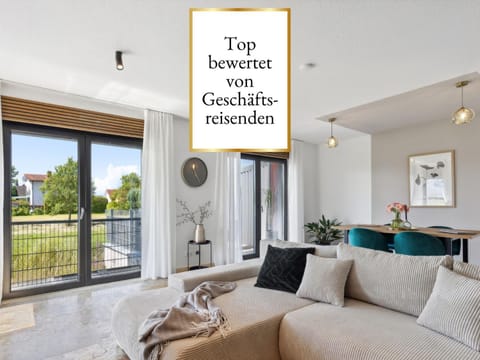 Balcony/Terrace, Living room