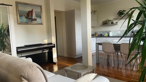 Family Parisian loft , Center 25 min, 3 Bedrooms Apartment in Île-de-France