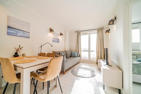 Living room, Seating area, Dining area, Bedroom