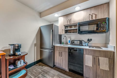 Metro Extended Stays - Tempe - King Studio Apartment in Tempe