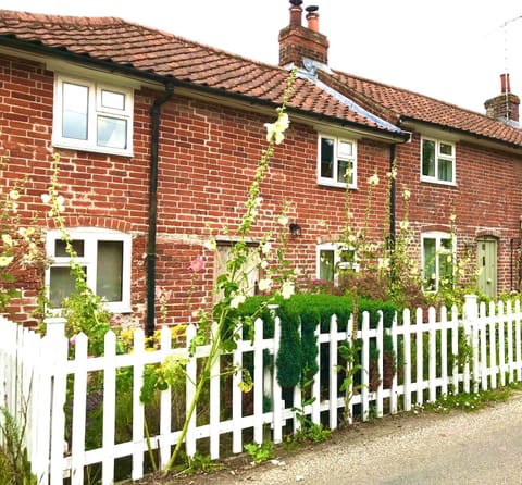 Garden, Street view