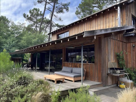 Property building, Patio, Patio
