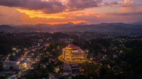 Bird's eye view, View (from property/room), Landmark view, Mountain view