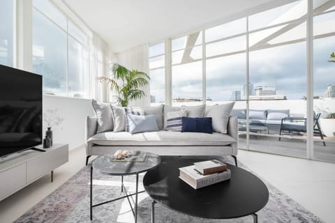 TV and multimedia, View (from property/room), Balcony/Terrace, Living room, Photo of the whole room, Seating area