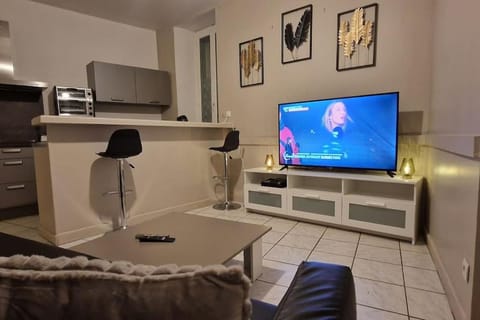 Appartement cosy proche de toutes commodités Apartment in Clermont-Ferrand