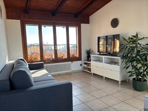 TV and multimedia, Living room, internet