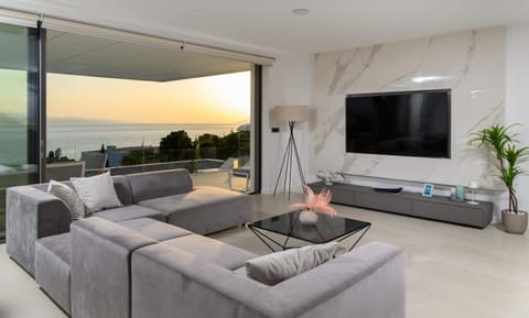 TV and multimedia, Balcony/Terrace, Living room, Seating area, Sea view