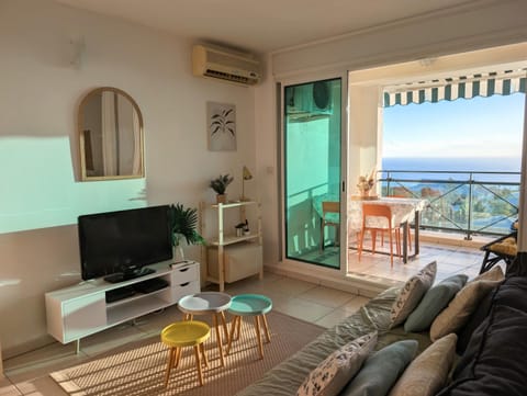 Balcony/Terrace, Living room
