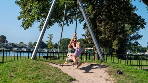 Camping de Krabbeplaat Luxury tent in South Holland (province)