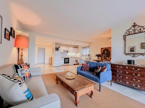 Terrasse Vue Mer - A quelques minutes de Cannes Apartment in Mougins