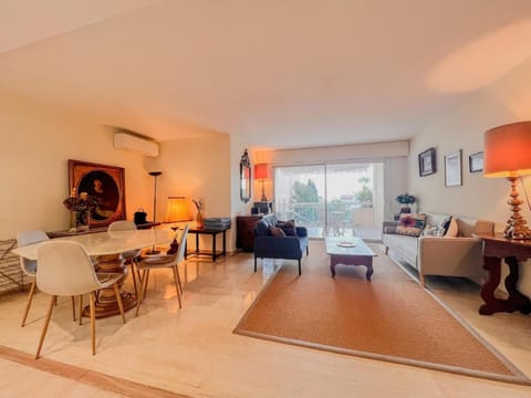 Terrasse Vue Mer - A quelques minutes de Cannes Apartment in Mougins