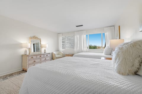 Needle Rush Point Unit E32 House in Ono Island