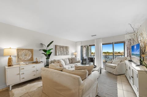 Needle Rush Point Unit E32 House in Ono Island