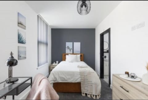 The Residency rooms Liverpool Apartment hotel in Wallasey