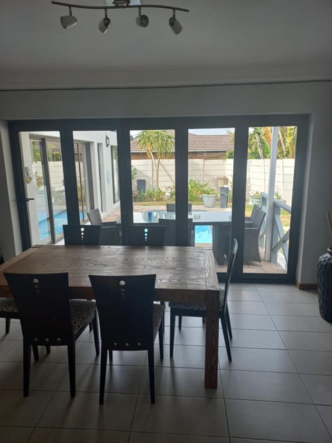 Crystal Villa Guesthouse Bed and Breakfast in Cape Town