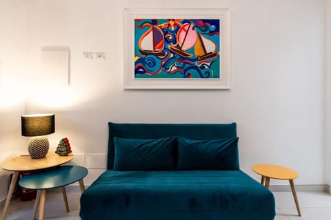 Living room, Decorative detail