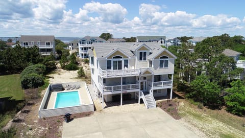 Oceanside, Dogs Welcome, Private Pool, WC1068, Dune the Wave House in Corolla