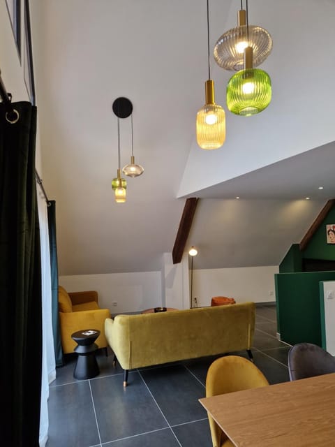 Chalet Coté Cour à 10 min de la Station Chalet in Oz