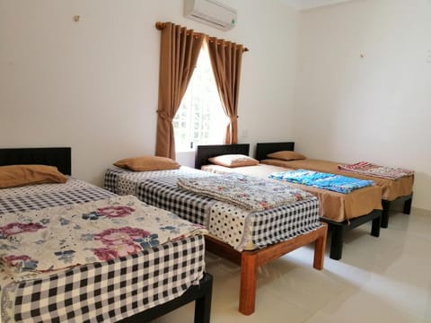 Bed, Bedroom, air conditioner