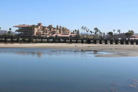 Adorable Octopus Hideaway: 2 min walk to the beach House in Del Mar