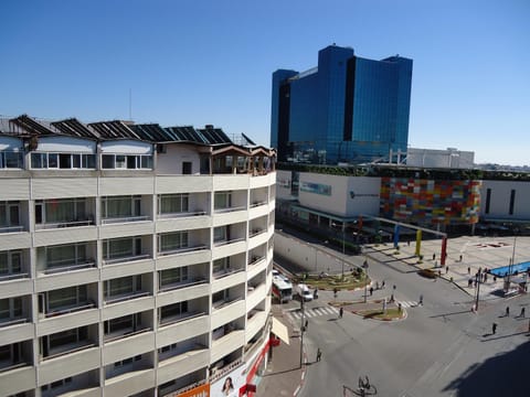 Facade/entrance, Street view, Area and facilities