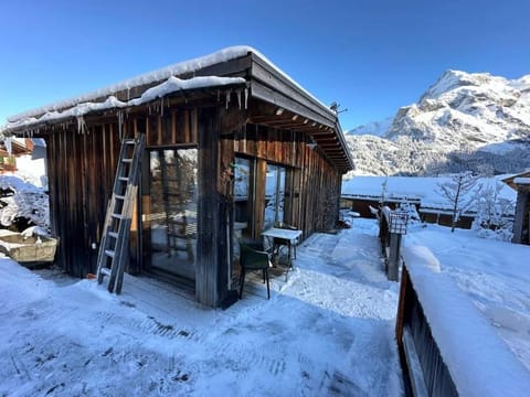 Property building, Day, Natural landscape, Winter, Mountain view