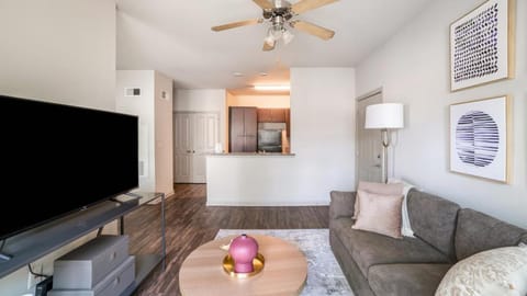 Landing Modern Apartment with Amazing Amenities (ID8014X44) Apartment in Covington