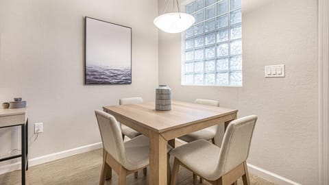 Landing Modern Apartment with Amazing Amenities (ID8214X04) Apartment in Fort Myers