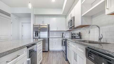 Landing Modern Apartment with Amazing Amenities (ID8711X57) Apartment in North Fort Myers