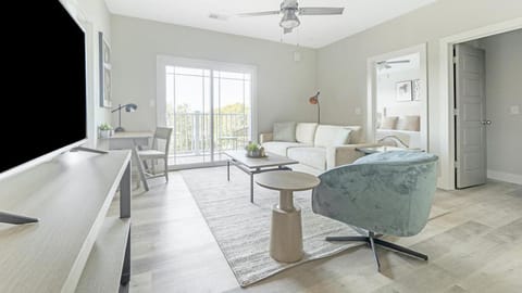 Landing Modern Apartment with Amazing Amenities (ID1011X401) Apartment in Lexington