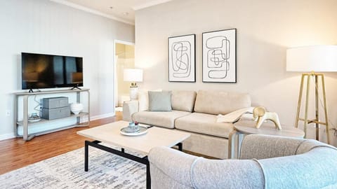 Landing Modern Apartment with Amazing Amenities (ID8999X84) Apartment in Mount Pleasant