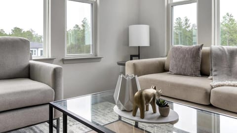 Landing Modern Apartment with Amazing Amenities (ID8935X21) Apartment in Jacksonville