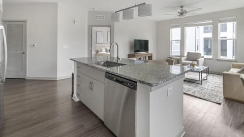 Landing Modern Apartment with Amazing Amenities (ID8935X21) Apartment in Jacksonville