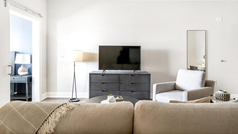 Landing Modern Apartment with Amazing Amenities (ID8930X28) Apartment in The Gulch