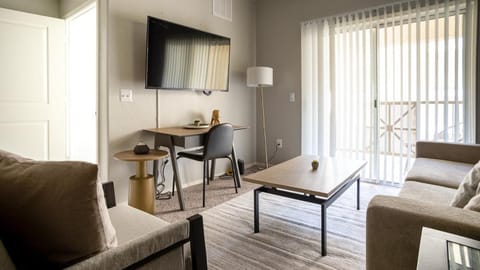 Landing Modern Apartment with Amazing Amenities (ID7468X86) Apartment in Tortolita