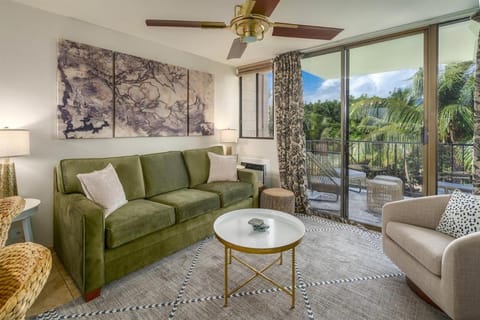 Chic Beachfront Condo— Newly Remodeled — 2024 House in Maalaea