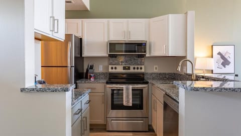 Landing Modern Apartment with Amazing Amenities (ID1193X713) Apartment in Indianapolis