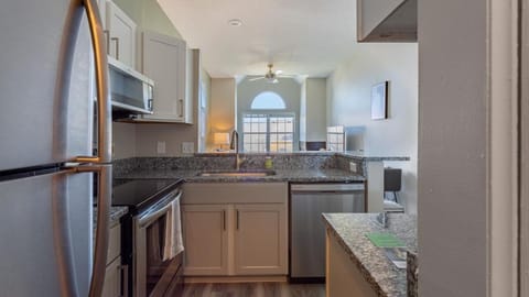 Landing Modern Apartment with Amazing Amenities (ID1193X713) Apartment in Indianapolis