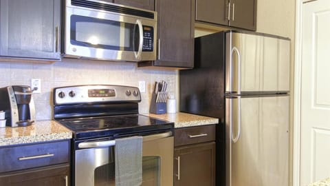 Landing Modern Apartment with Amazing Amenities (ID8368X45) Apartment in Tampa Bay