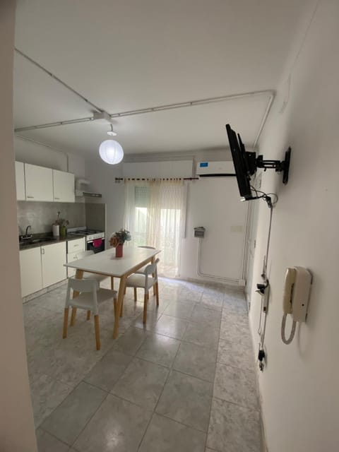 TV and multimedia, Kitchen or kitchenette, Dining area