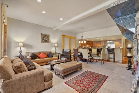 Lavishness at Elevation – Timber Ridge 3 Bedroom condo Apartment in Kirkwood