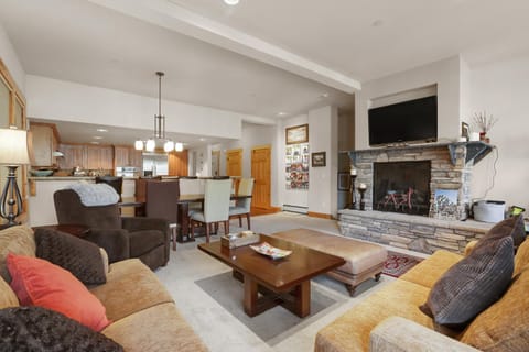 Lavishness at Elevation – Timber Ridge 3 Bedroom condo Apartment in Kirkwood