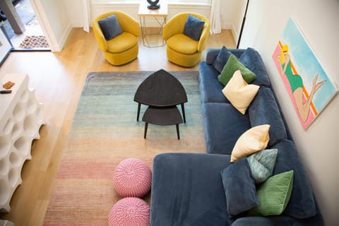 Geometric Loft renovated, hip, pets, poolspa House in Solana Beach