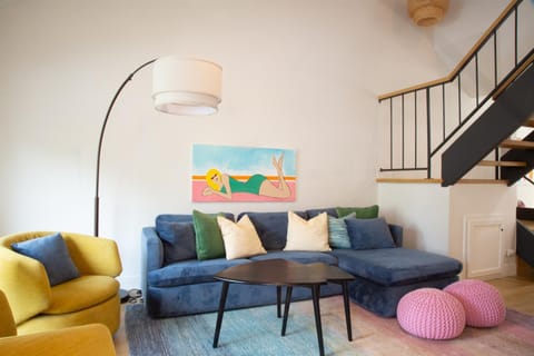 Geometric Loft renovated, hip, pets, poolspa House in Solana Beach