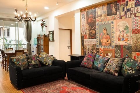 Living room, Dining area