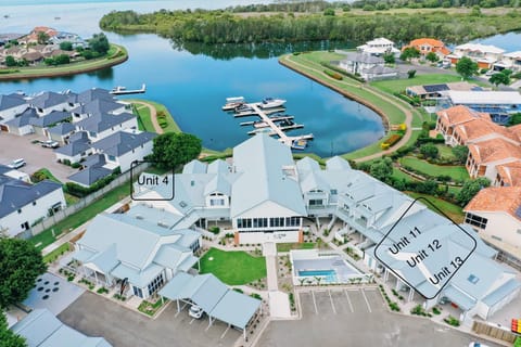 Neighbourhood, Natural landscape, Bird's eye view