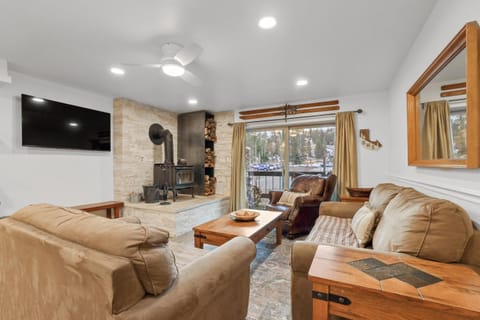Luxury at Altitude – Base Camp 2 Bedroom condo Apartment in Kirkwood
