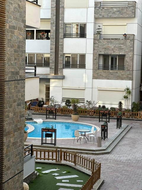 Pool view, Swimming pool