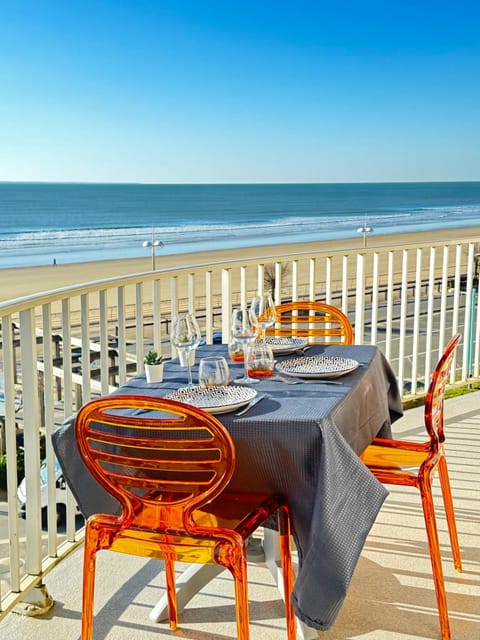 View (from property/room), Balcony/Terrace, Sea view